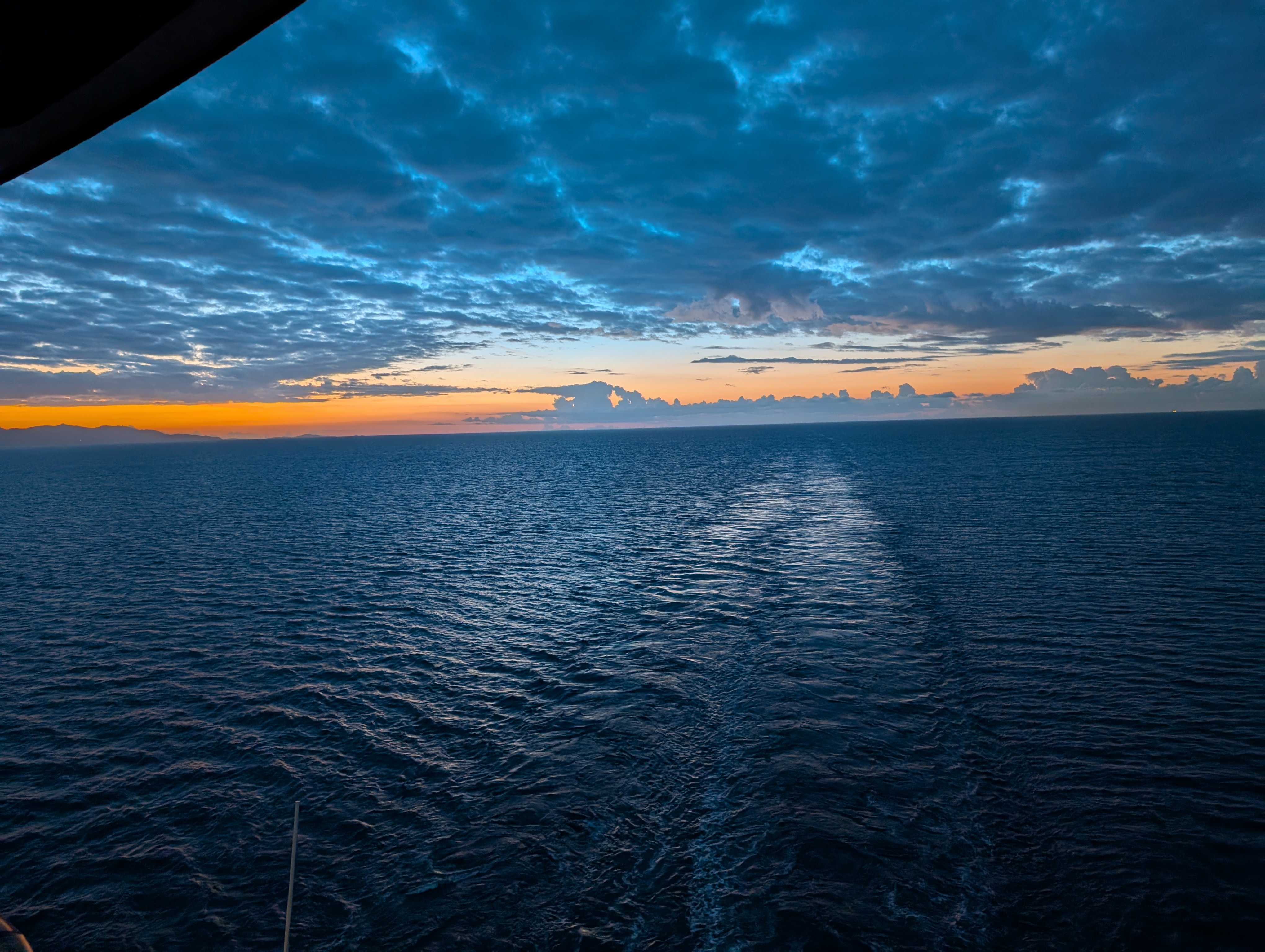 PXL_20251009_045905837