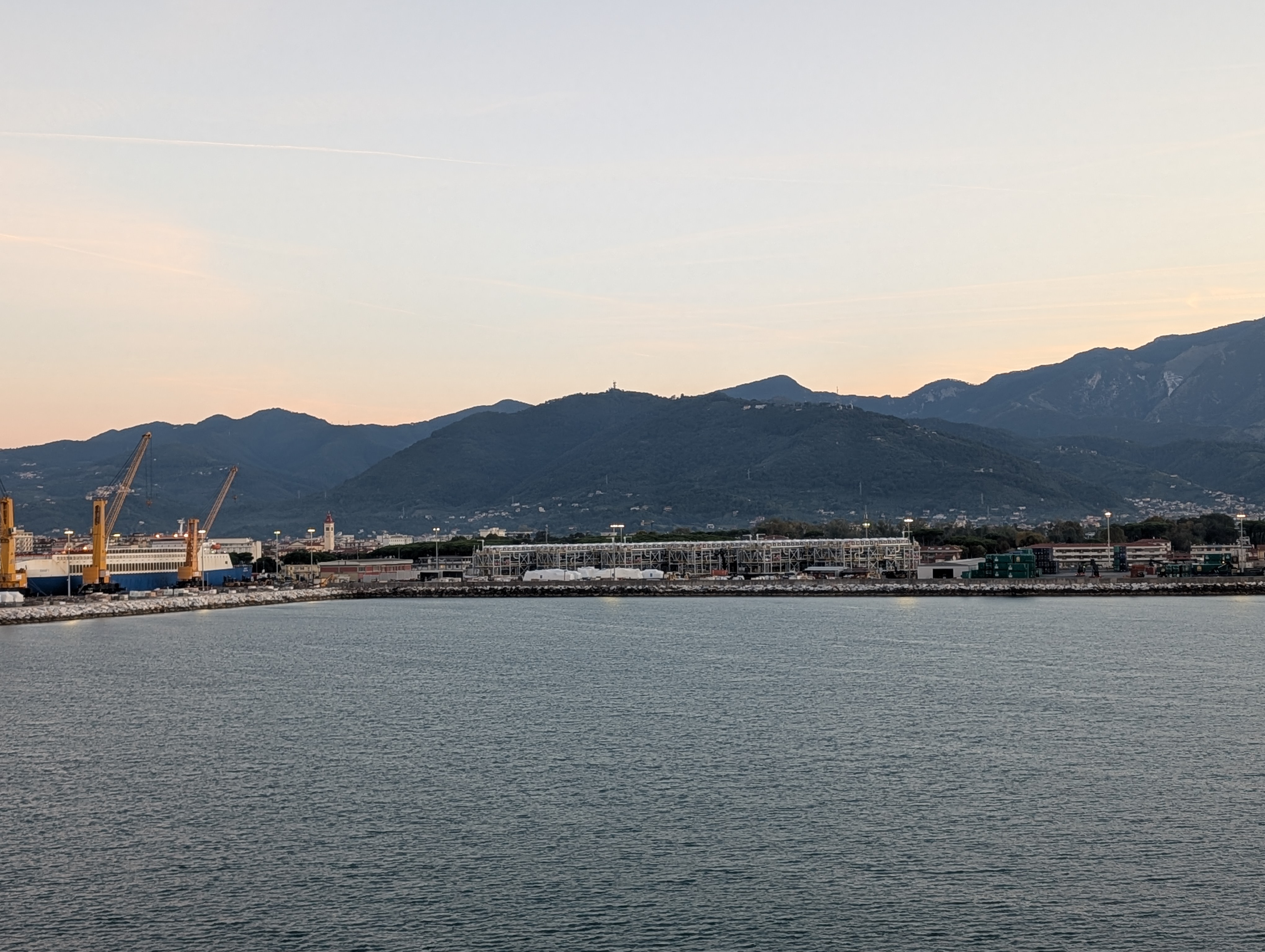 PXL_20251011_053201350